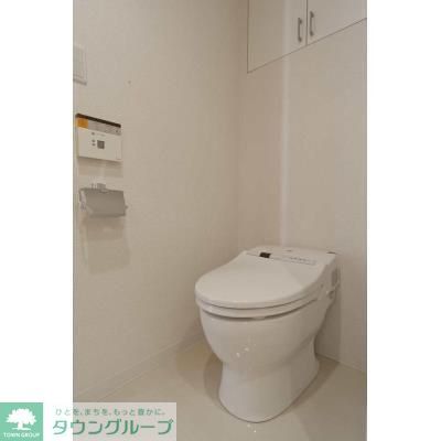 トイレ　※写真は同タイプ住戸です。