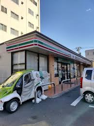 コンビニ　セブンイレブン墨田八広4丁目店（コンビニ）まで140m