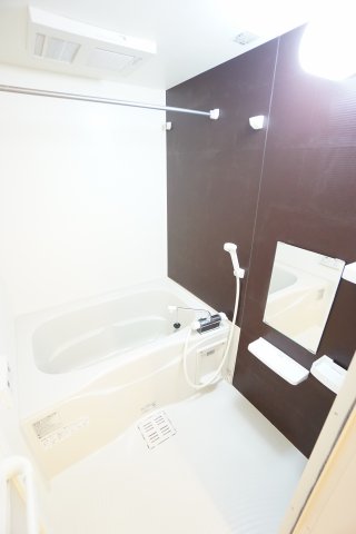バス・シャワールーム　※同物件、同タイプのお部屋です