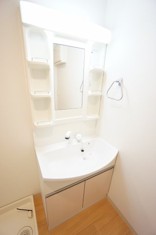 洗面設備　※同物件、同タイプのお部屋です
