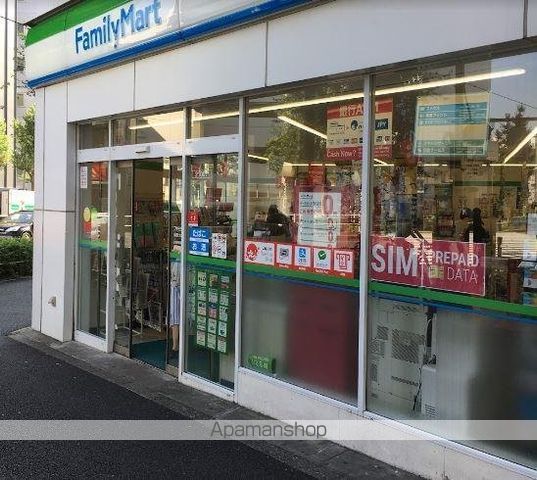 コンビニ　ファミリーマート　御苑大通り店（コンビニ）まで174m