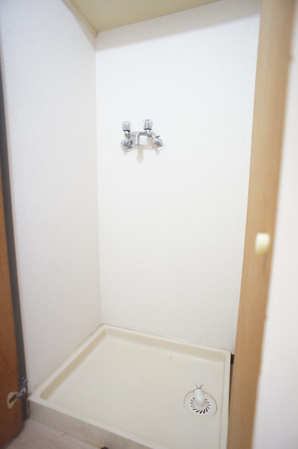 その他　雨の日でもお洗濯ができる！室内洗濯機置場付です☆