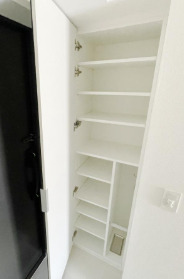 収納　シューズBOX