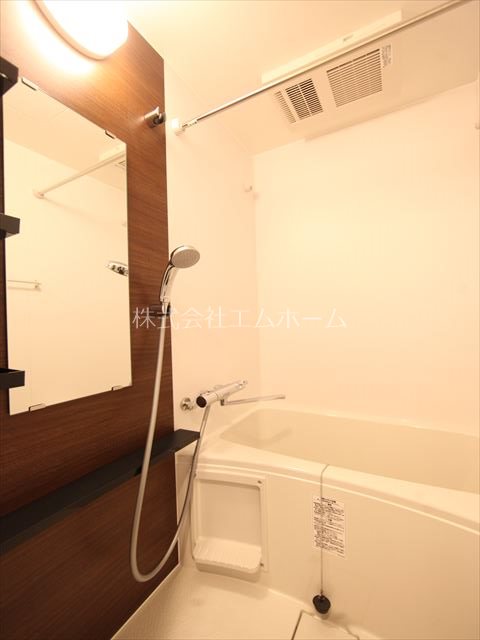 バス・シャワールーム　浴室暖房乾燥機能付バス