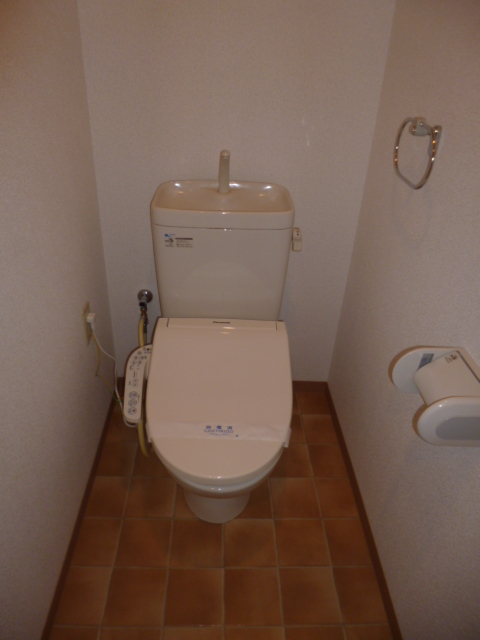 トイレ　同建物内、別室の写真です