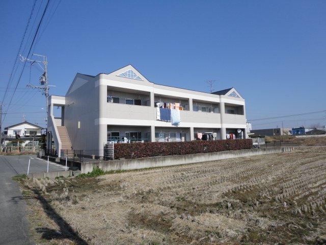 建物外観　外観写真（昼）