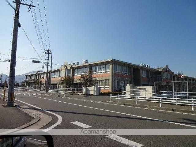 その他　飯塚市立椋本小学校（その他）まで466m