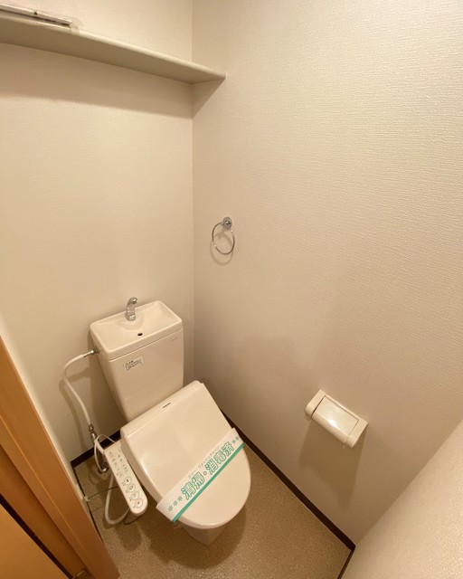 トイレ　別号室参考写真