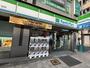 コンビニ　ファミリーマート 瓦屋町二丁目店（コンビニ）まで127m