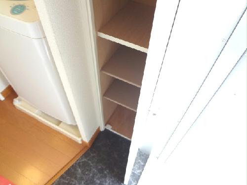 その他設備　玄関にはシューズボックス