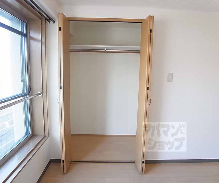 収納　クローゼット