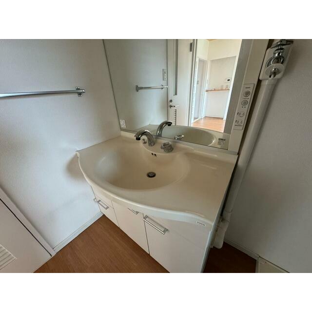 洗面設備　元付会社様転用写真