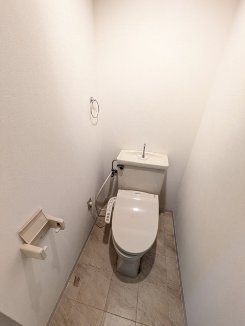 トイレ　※クリーニング前のお写真です