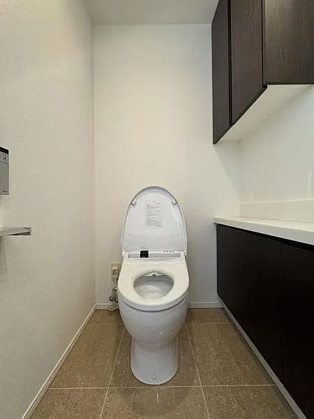 トイレ　別タイプ部屋　参考写真です