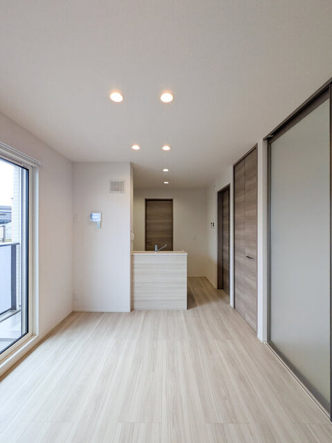 Noble villa東大成の居間写真