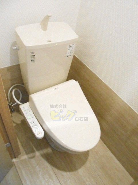 トイレ　ウォシュレット完備しています♪