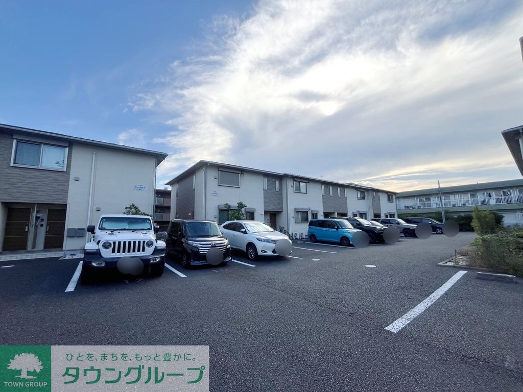駐車場　駐車場