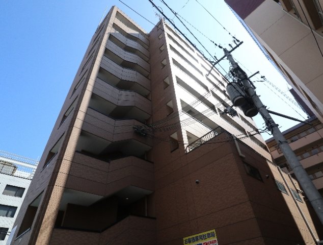 建物外観　タイル張りの素敵な外観♪新大宮駅前徒歩3分もすっごく素敵♪