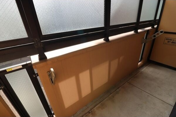 バルコニー　※写真は同じマンションの違う部屋のものになります。