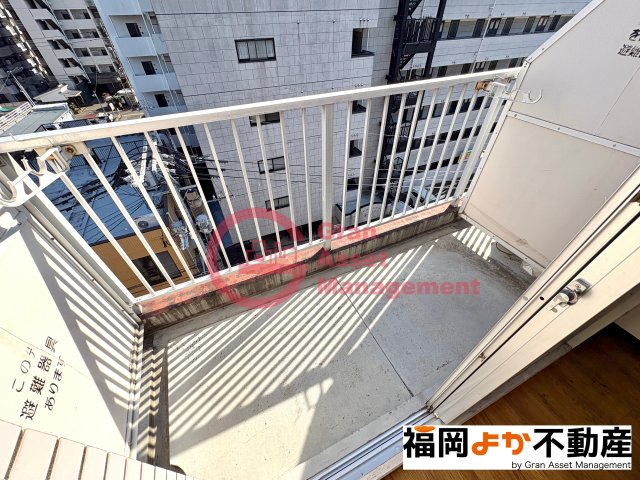 バルコニー　広々としたバルコニーです