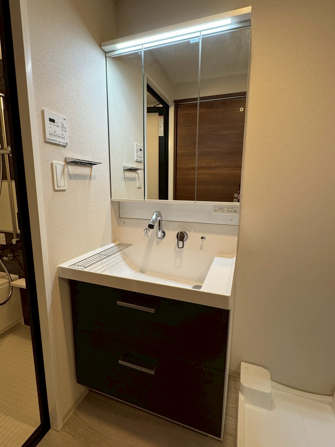 洗面設備　（同タイプ別のお部屋の写真）