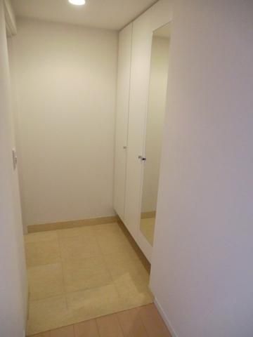 玄関　姿見付きシューズＢＯＸ