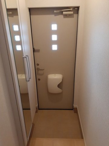 玄関　明るい玄関です