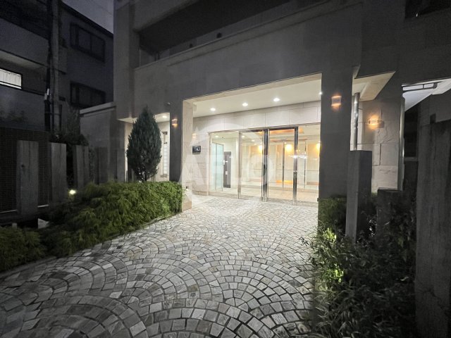 エントランス　エヴァステージ梅田WEST　エントランス
