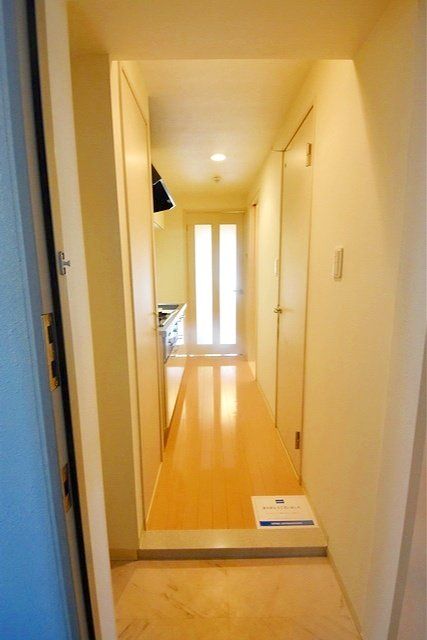 玄関　お部屋探しはタウンハウジングへ♪