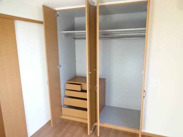 収納　クローゼット