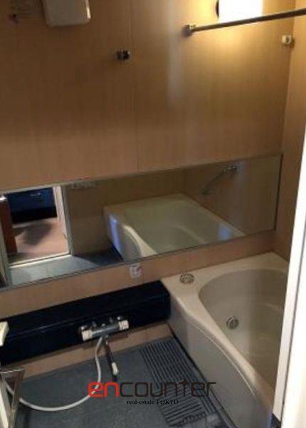 バス・シャワールーム　※同マンション別室参考写真