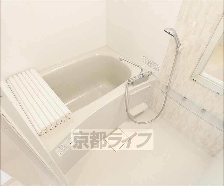 バス・シャワールーム　自動で湯はりをしてくれます。