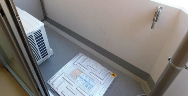 バルコニー　バルコニーあります