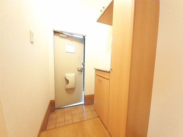 玄関　シンプルで使いやすい玄関です