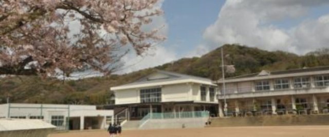 小学校　たつの市立揖西西小学校（小学校）まで2723m