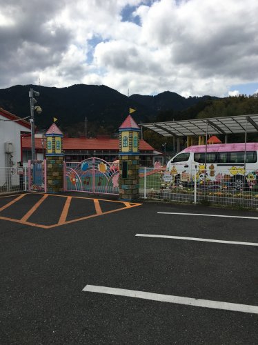 幼稚園・保育園　専称寺保育園（幼稚園・保育園）まで541m