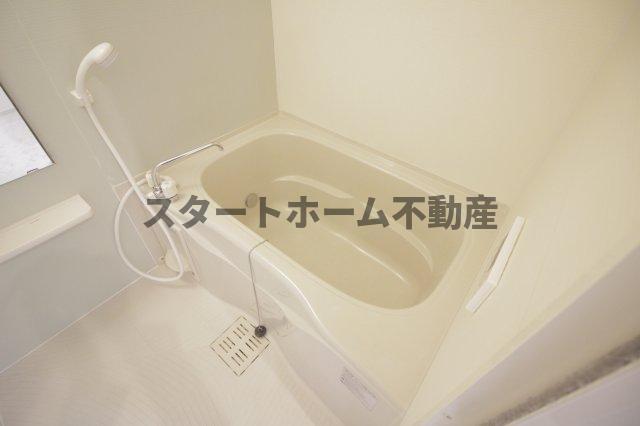 バス・シャワールーム　お風呂です