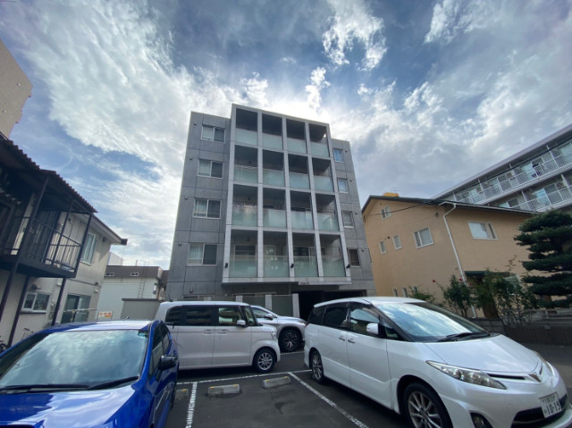 建物外観　札幌市北区北２２西「レジーナＮ２２」