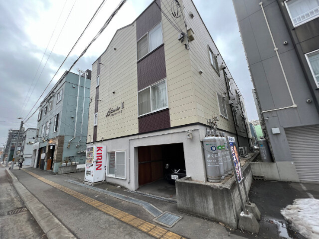 建物外観　北区北３８条西「アドゥスィールII」
