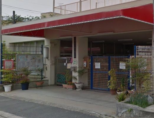 幼稚園・保育園　高槻市立春日保育所（幼稚園・保育園）まで808m