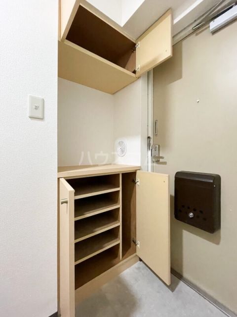 収納