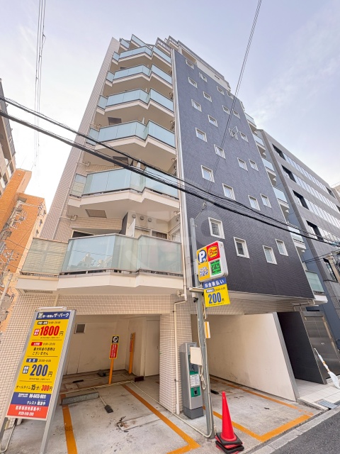 建物外観　シャトーナンバリプレ　おしゃれな外観