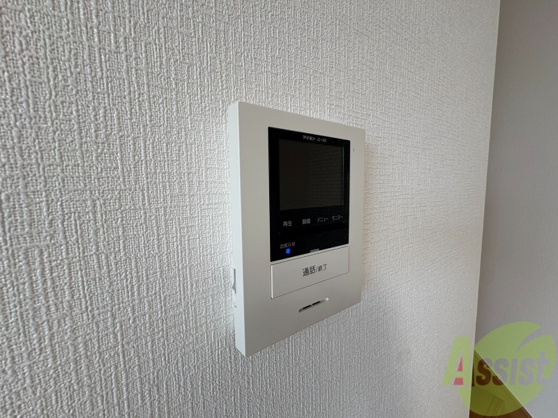 セキュリティ　ＴＶモニター付インターホンです。来客者の顔が見えるので安心！