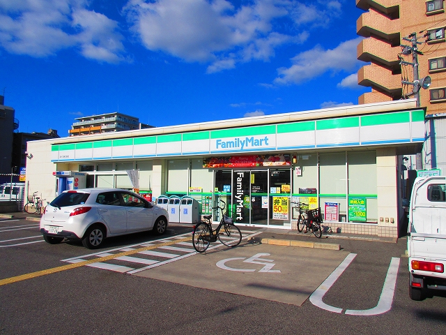 コンビニ　ファミリーマートMYS新北島店（コンビニ）まで150m