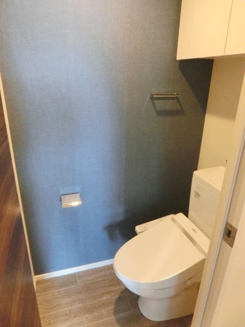 トイレ　※写真は同タイプ住戸です。