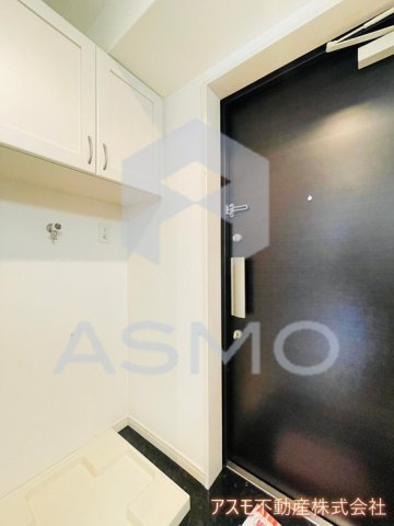 玄関　同マンション別部屋参考写真