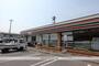 コンビニ　セブンイレブン防府東仁井令店（コンビニ）まで800m