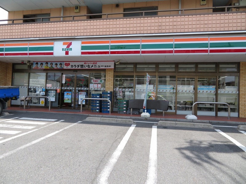コンビニ　セブンイレブン草加青柳5丁目店（コンビニ）まで718m