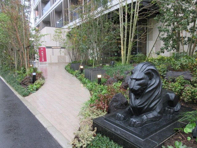 エントランス　【エントランス（外）】エントランス