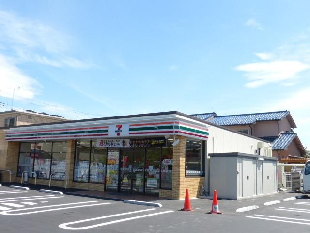 コンビニ　セブンイレブン（コンビニ）まで42m